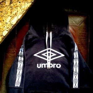 Umbro  classic hooded sweatshirt x large